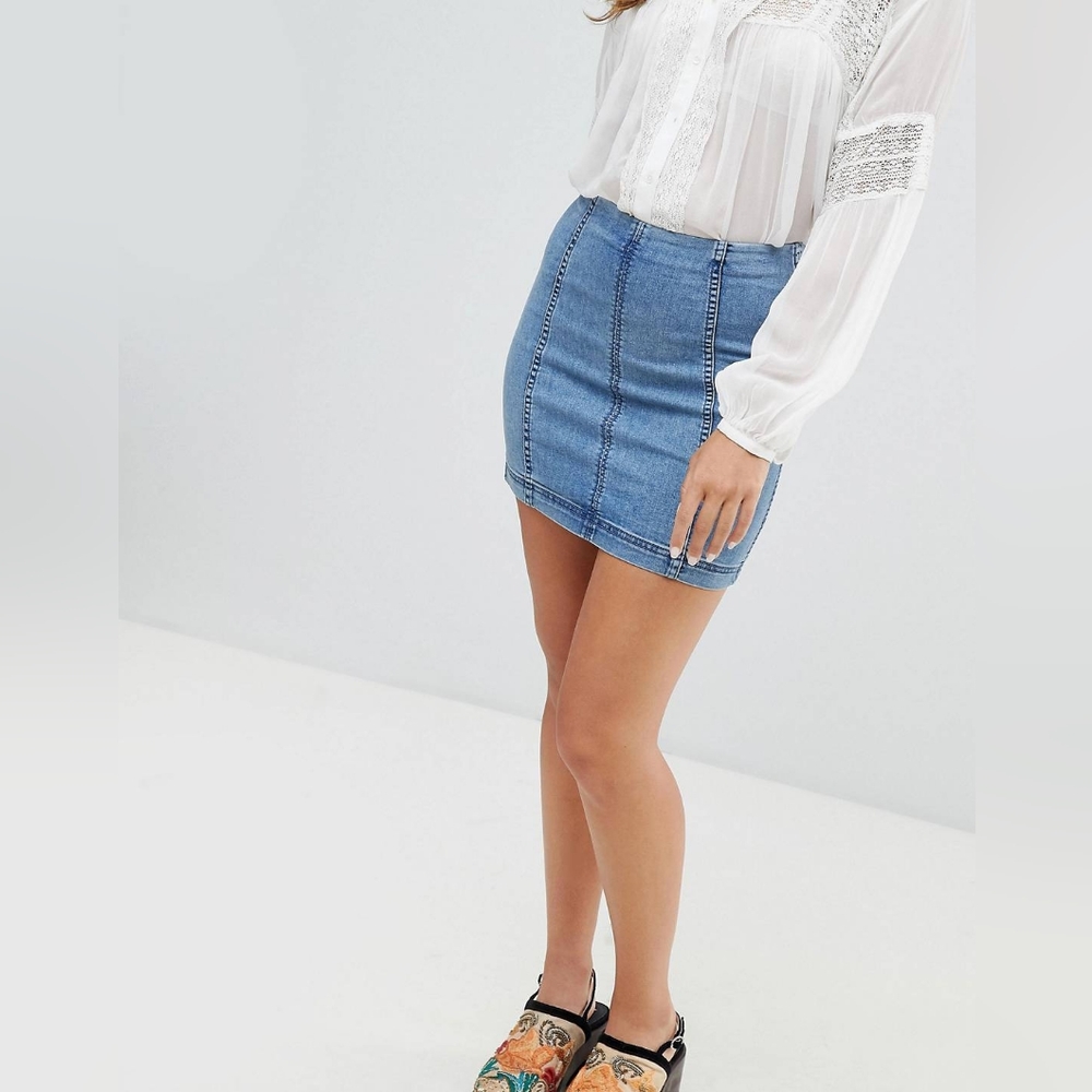 FREE PEOPLE Modern Femme Denim Jean Mini Skirt Size 12